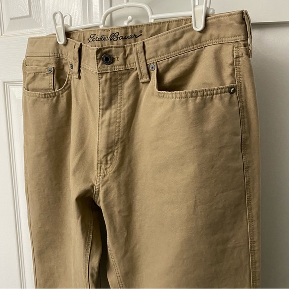 Eddie Bauer NWT Straight Fit Chino Jeans in Tan 35/32 - Picture 7 of 7